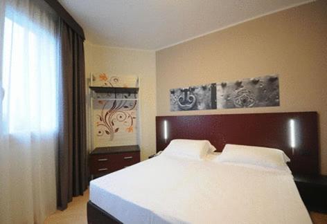 Hotel Fiera Римини Экстерьер фото